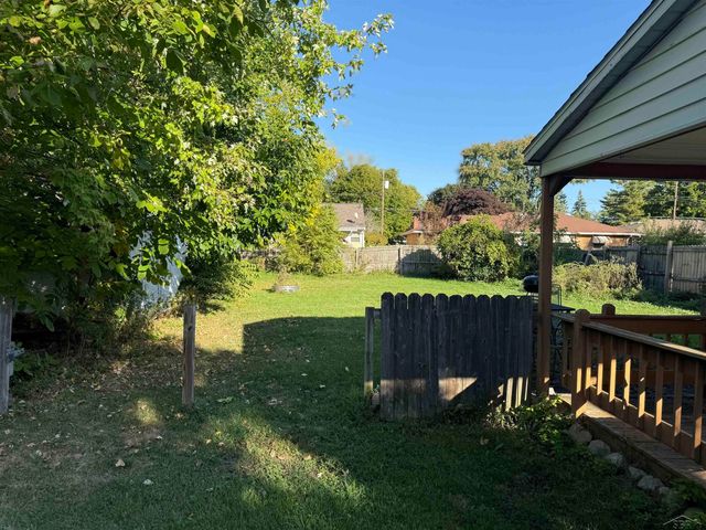 1840 N Carolina Street, Saginaw, MI 48602