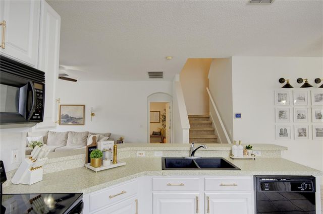 963 CHERRY VALLEY WAY, Orlando, FL 32828