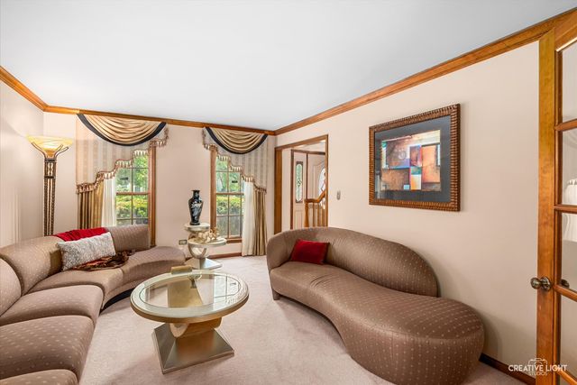 475 Prairie Knoll Drive, Naperville, IL 60565