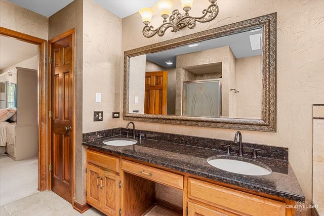 475 Prairie Knoll Drive, Naperville, IL 60565