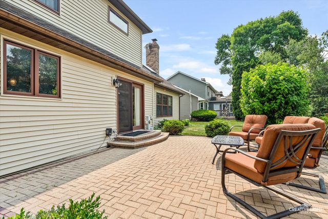 475 Prairie Knoll Drive, Naperville, IL 60565