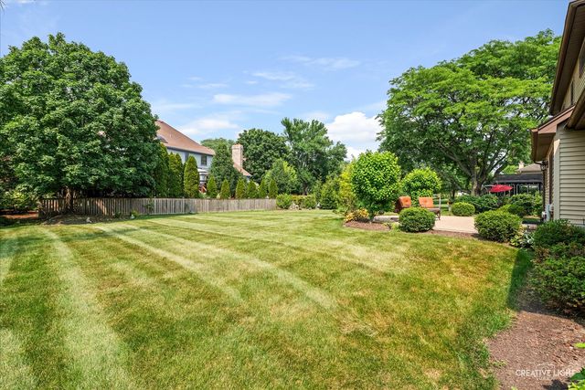 475 Prairie Knoll Drive, Naperville, IL 60565