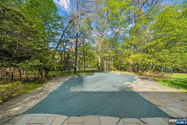 639 Pawnee Lane, Franklin Lakes, NJ 07417