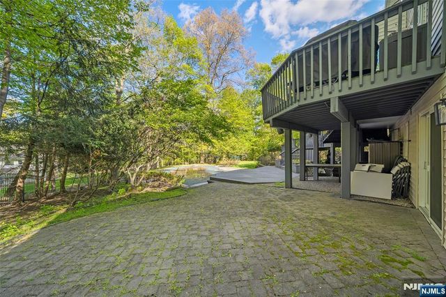 639 Pawnee Lane, Franklin Lakes, NJ 07417