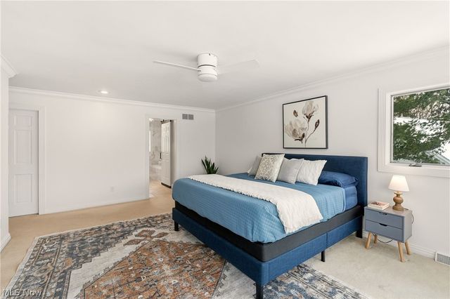 35729 Quartermane Circle, Bentleyville, OH 44139