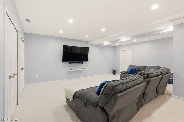 35729 Quartermane Circle, Bentleyville, OH 44139