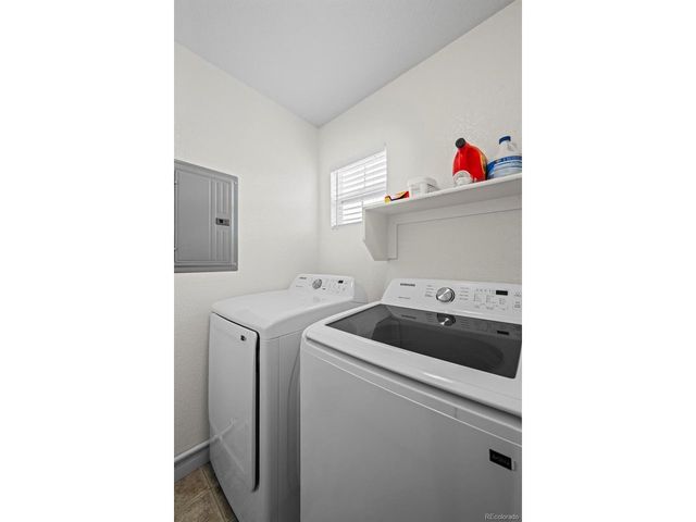 1498 Red Cliff Way, Castle Rock, CO 80109