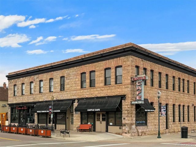 1498 Red Cliff Way, Castle Rock, CO 80109