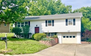 1505 Safari Drive, St Joseph, MO 64506