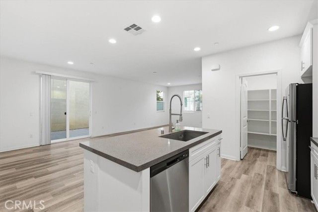 1207 Garnet Court, Colton, CA 92324