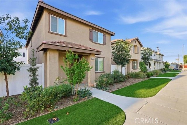 1207 Garnet Court, Colton, CA 92324