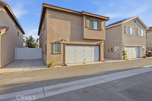 1207 Garnet Court, Colton, CA 92324