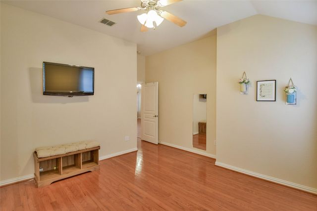 1010 Hayden Court, Granbury, TX 76048