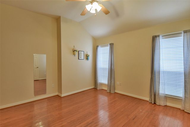 1010 Hayden Court, Granbury, TX 76048