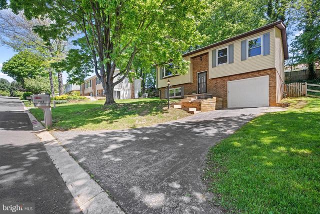 1956 GARDENIA ST, Sykesville, MD 21784