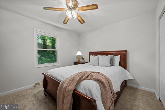 1956 GARDENIA ST, Sykesville, MD 21784