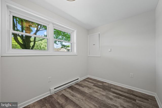 1956 GARDENIA ST, Sykesville, MD 21784