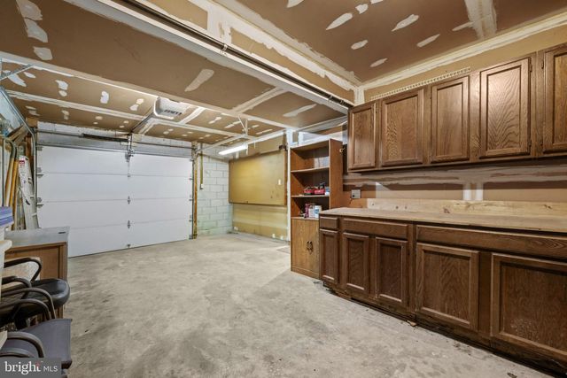 1956 GARDENIA ST, Sykesville, MD 21784