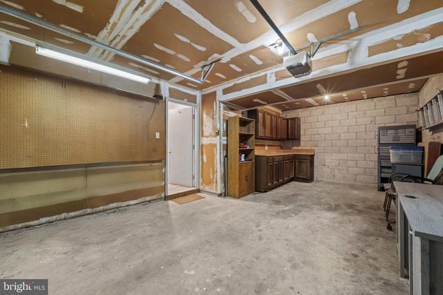 1956 GARDENIA ST, Sykesville, MD 21784