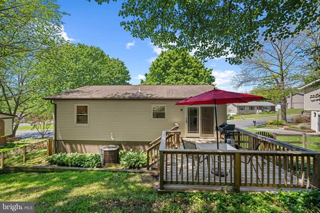 1956 GARDENIA ST, Sykesville, MD 21784
