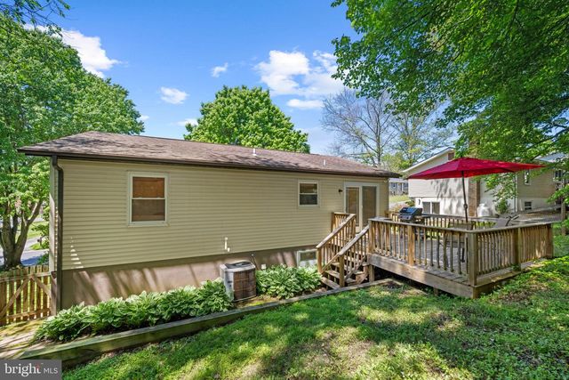 1956 GARDENIA ST, Sykesville, MD 21784