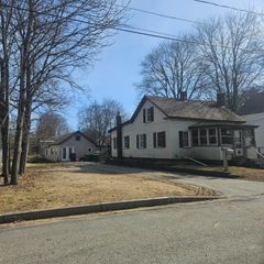 18 Pearl Street, Rochester, NH 03868