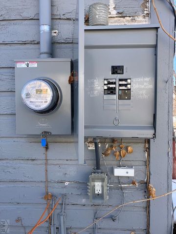 609 Maple Ave, Rocky Ford, CO 81067