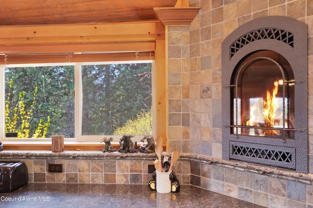 122 Makridge Lane, Kingston, ID 83839