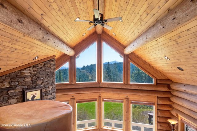 122 Makridge Lane, Kingston, ID 83839