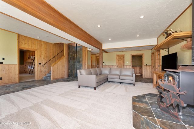 122 Makridge Lane, Kingston, ID 83839