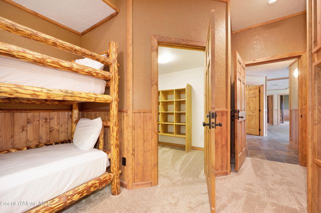 122 Makridge Lane, Kingston, ID 83839