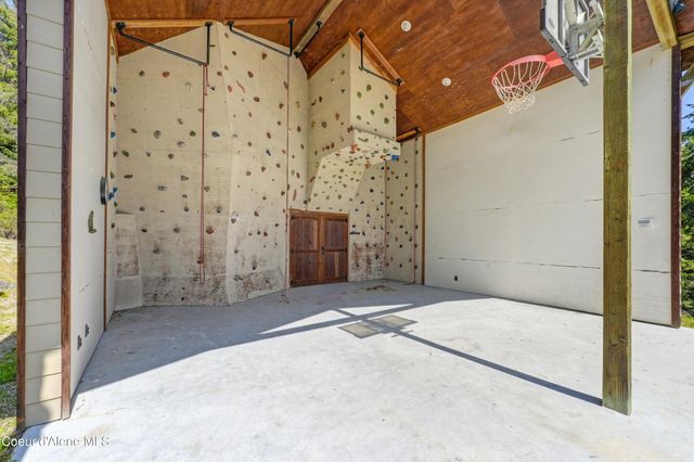 122 Makridge Lane, Kingston, ID 83839