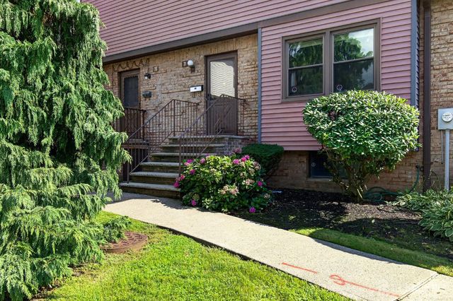 71 Highview Drive, Woodbridge Proper, NJ 07095