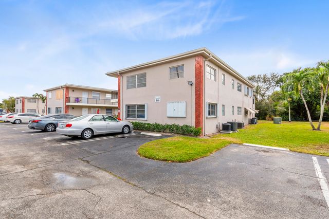 1230 Old Boynton Road 203, Boynton Beach, FL 33426