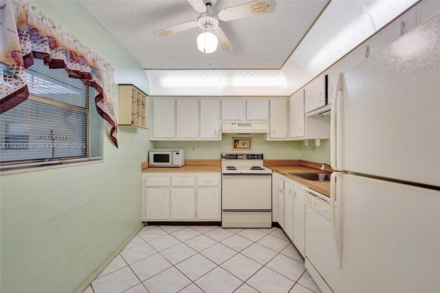 1810 SW 81st Avenue 2108, North Lauderdale, FL 33068