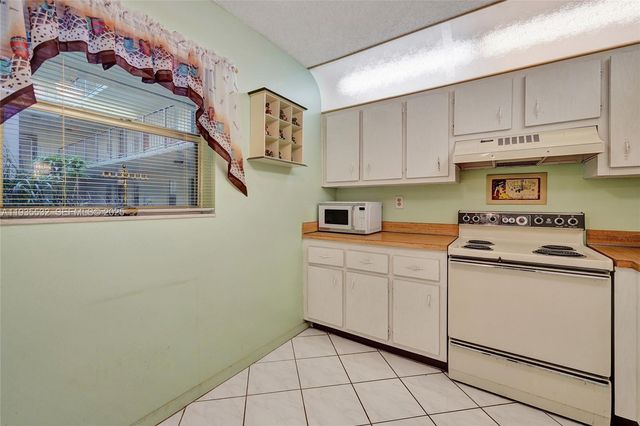 1810 SW 81st Avenue 2108, North Lauderdale, FL 33068
