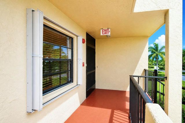 23370 N Carolwood Lane N 409, Boca Raton, FL 33428