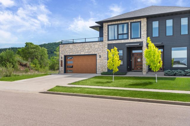 3013 Red Clover Street, Holmen, WI 54636