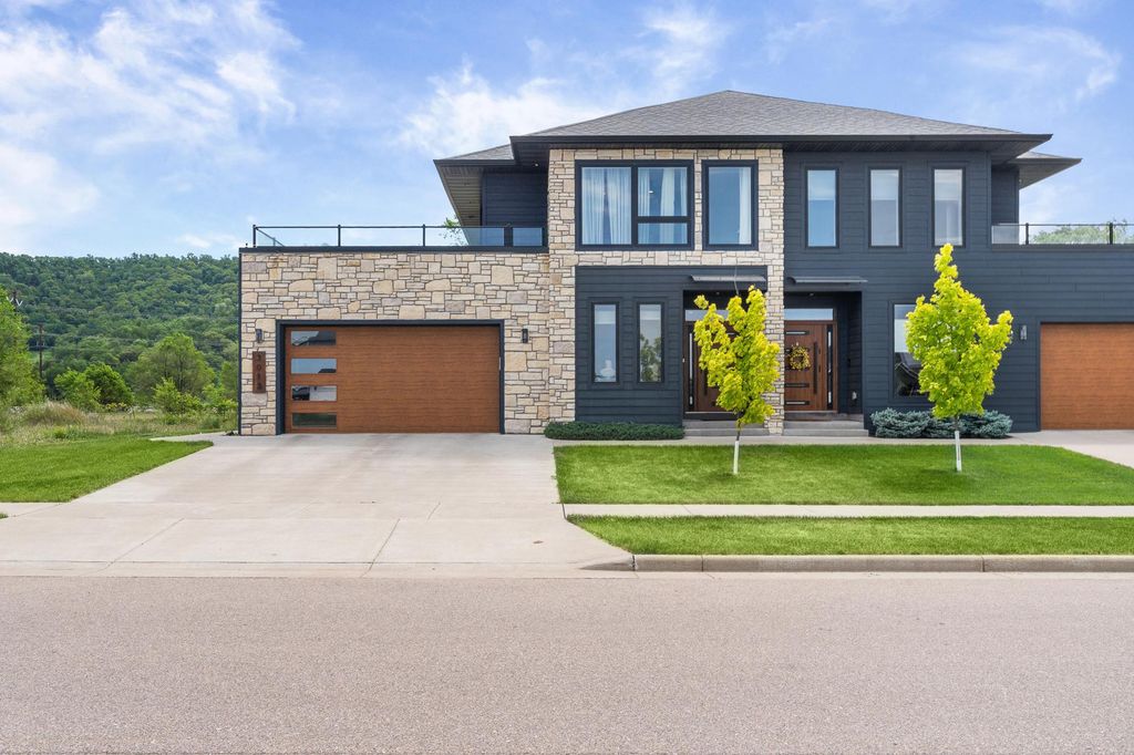 3013 Red Clover Street, Holmen, WI 54636