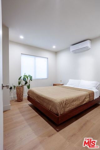 859 N Mansfield Avenue 6902, Los Angeles, CA 90038