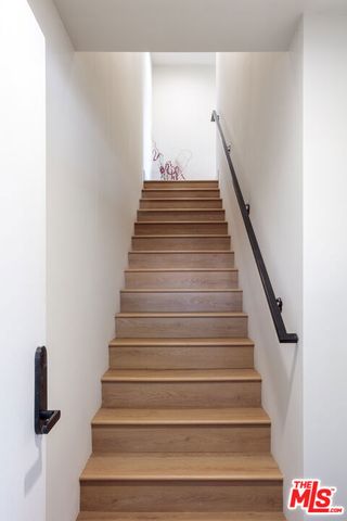 859 N Mansfield Avenue 6902, Los Angeles, CA 90038