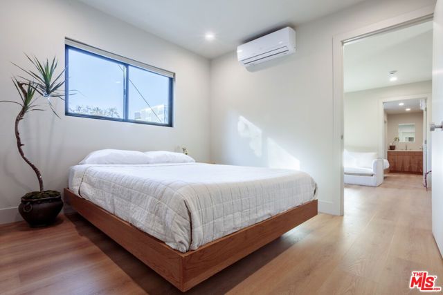 859 N Mansfield Avenue 6902, Los Angeles, CA 90038