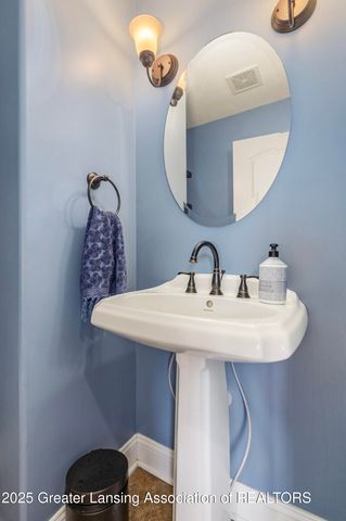 1106 Cobblestone Court, Williamston, MI 48895