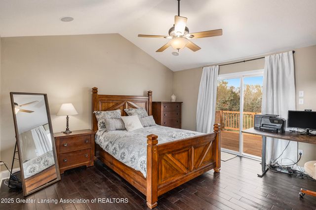 1106 Cobblestone Court, Williamston, MI 48895