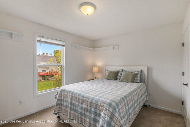 1106 Cobblestone Court, Williamston, MI 48895