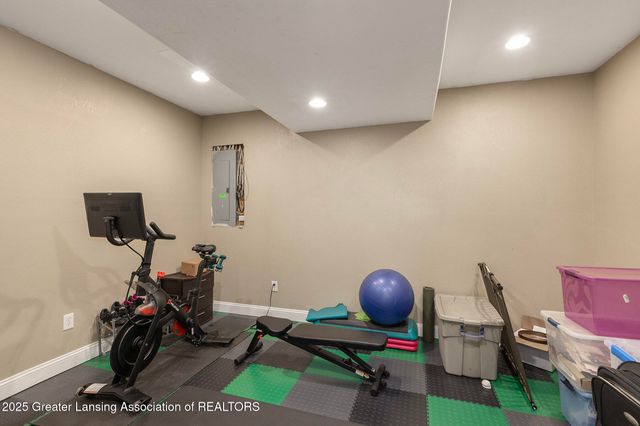 1106 Cobblestone Court, Williamston, MI 48895