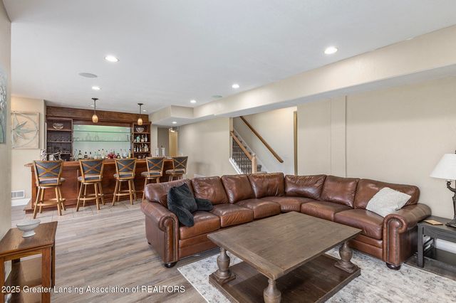 1106 Cobblestone Court, Williamston, MI 48895