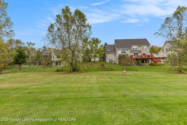 1106 Cobblestone Court, Williamston, MI 48895