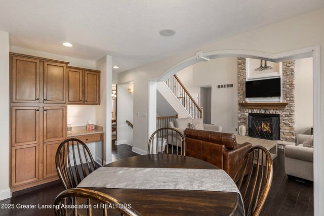 1106 Cobblestone Court, Williamston, MI 48895