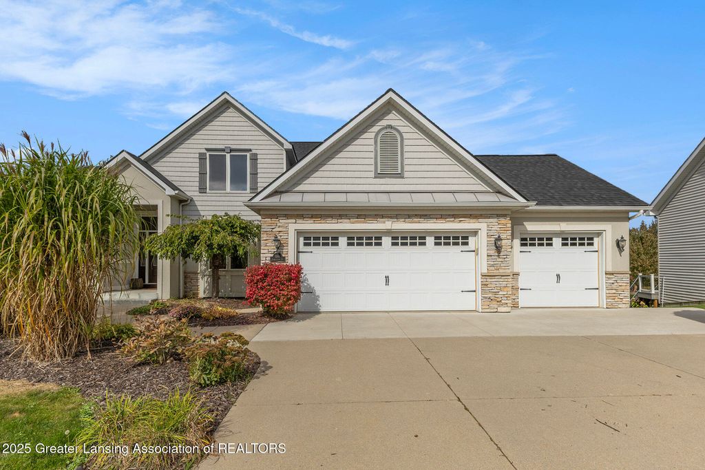 1106 Cobblestone Court, Williamston, MI 48895